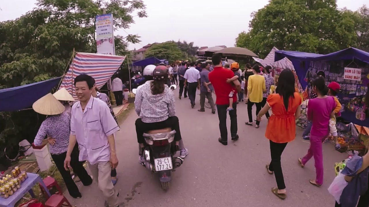 Hanoi Cycling Day Tour Chem Tay Tuu Dong Ngac